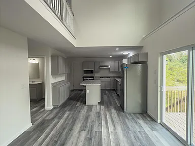 6afef04d58a95cb3e4f93cf7827fa1b4-cc_ft_384