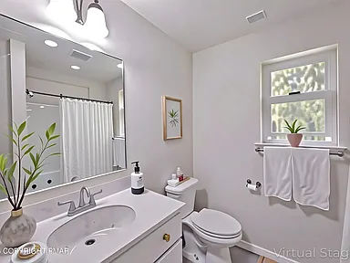 1a7b3ac2aad5ed22ab1575a888b4a05b-cc_ft_384