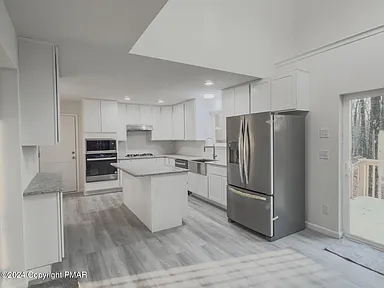 68ac775403d80ac553425f6523740af6-cc_ft_384