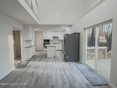 b2556ff34c798d850f1ee2366f216043-cc_ft_384